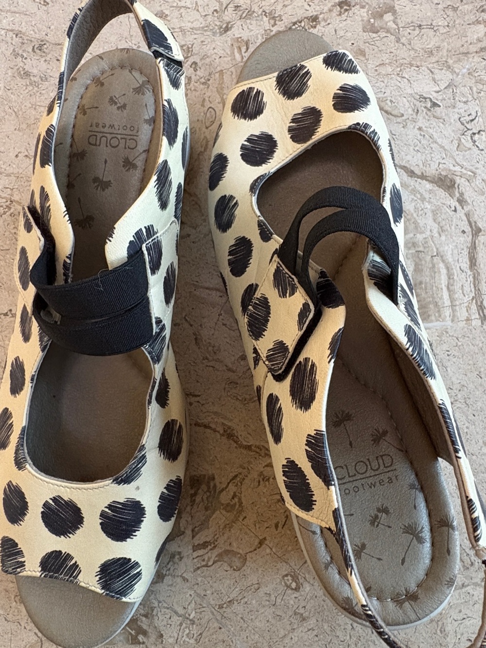 Cloud Harper Open Toe Wedge Sandal Comfortable Versatile Size 42/11 Portugal